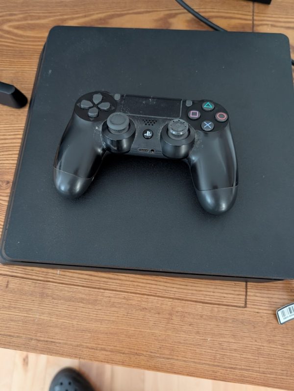 ps 4