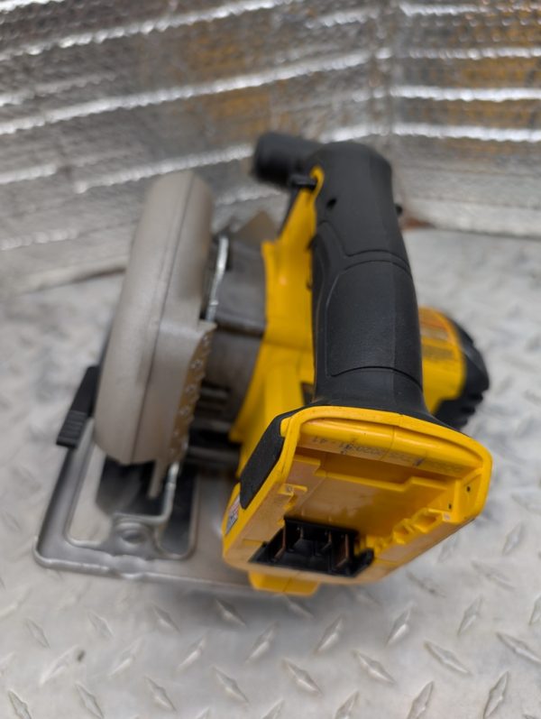 scie circulaire dewalt