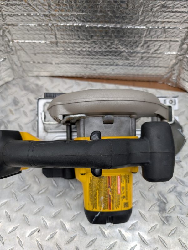scie circulaire dewalt