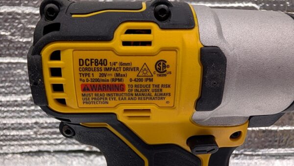 dewalt 20v visseuse dcf840 impact driver pret argent (5)