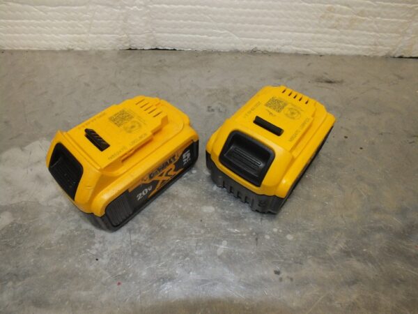 dewalt batterie 5 ah 90% lithium pret argent (3)