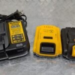 dewalt chargeur 20v batterie 1.5 ah pret argent (1)