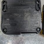 dewalt chargeur 20v batterie 1.5 ah pret argent (2)