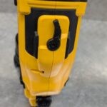 dewalt cloueuse a toiture dcn45rn 20v brushless pret argent (8)