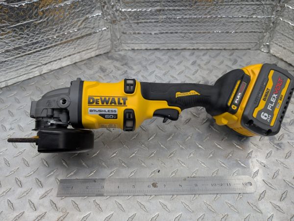 dewalt dcg418 meuleuse d'occasion argent pret (16)