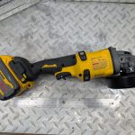 dewalt dcg418 meuleuse d'occasion argent pret (2)