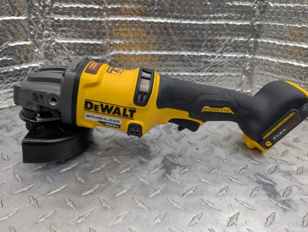 dewalt dcg418 meuleuse d'occasion argent pret (9)