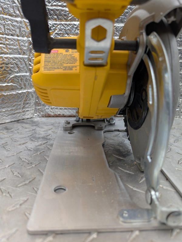 dewalt dcs570 scie circulaire saw flexvolt pret argent (12)