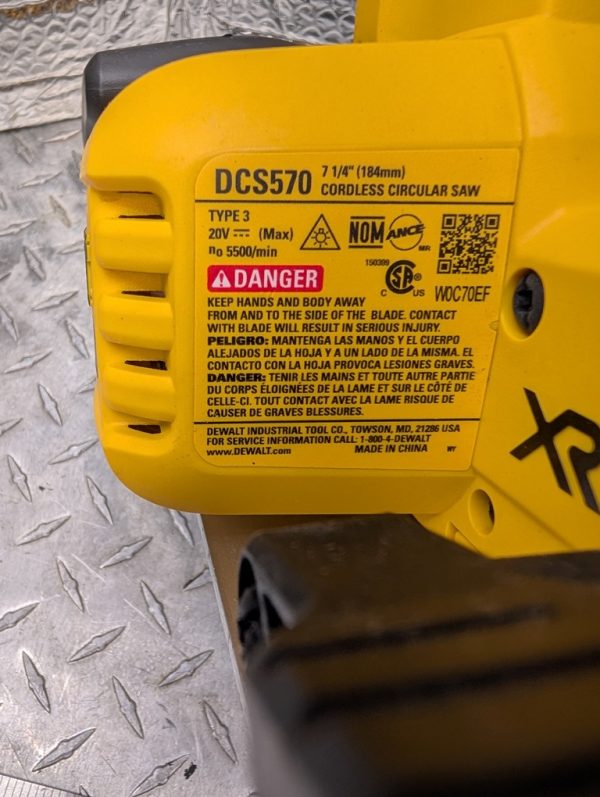 dewalt dcs570 scie circulaire saw flexvolt pret argent (4)