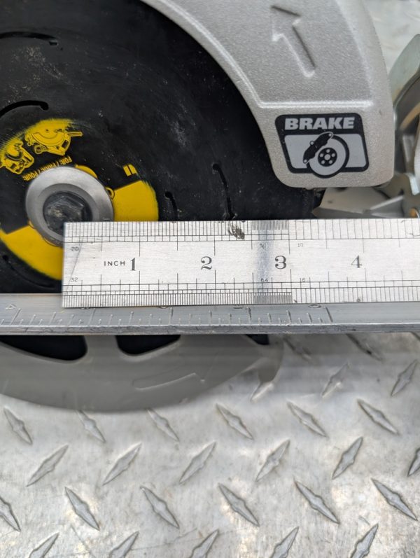 dewalt dcs570 scie circulaire saw flexvolt pret argent (7)