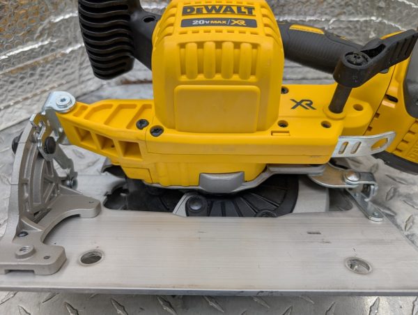dewalt dcs570 scie circulaire saw flexvolt pret argent (8)