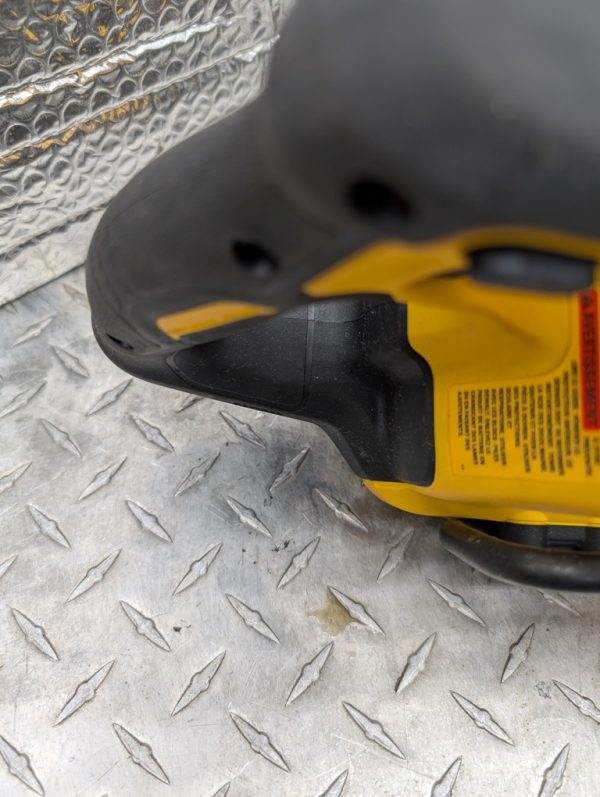 dewalt dcs577 scie circulaire saw flexvolt pret argent (1)