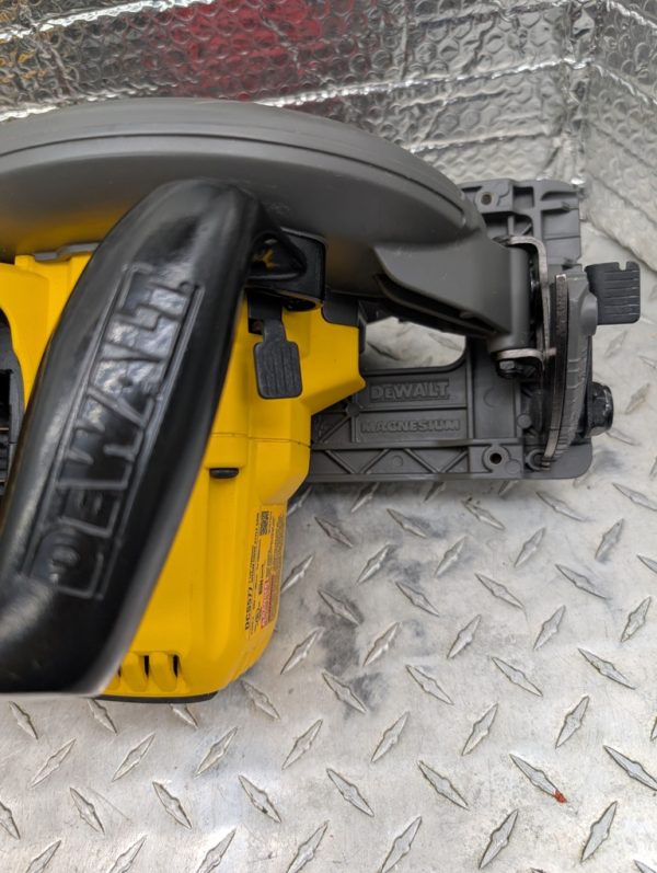 dewalt dcs577 scie circulaire saw flexvolt pret argent (19)