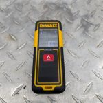 dewalt dw055e mesureur d'occasion usage pret d'argent (2)