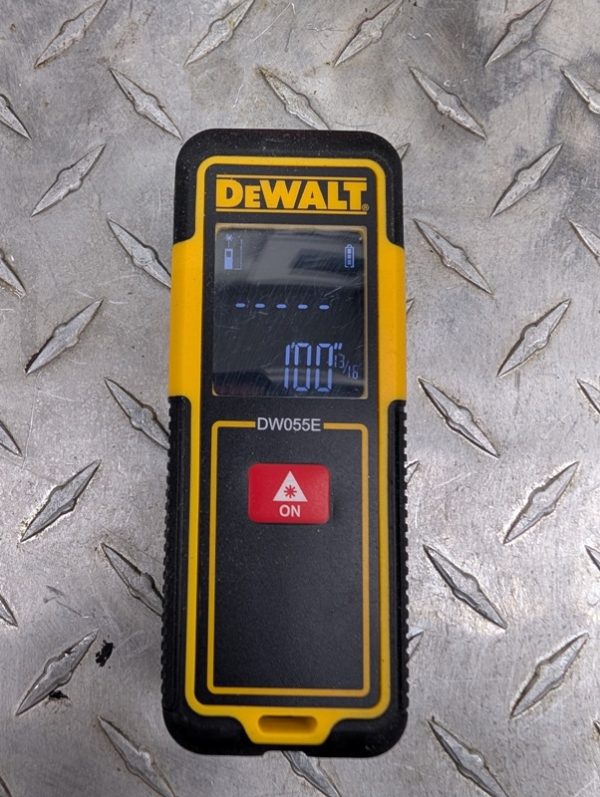 dewalt dw055e mesureur d'occasion usage pret d'argent (3)