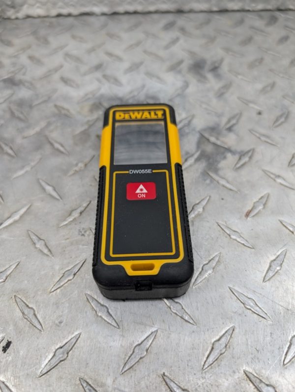 dewalt dw055e mesureur d'occasion usage pret d'argent (7)