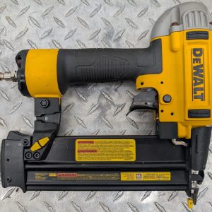 dewalt dwfp12233 cloueuse finition d'occasion used nails pret argent (4)