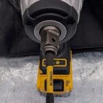 dewalt impact driver dcf880 20v cordless pret argent .5 inch .25 inch (5)