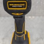 dewalt perceuse drill dcd777 brushless pret argent (5)