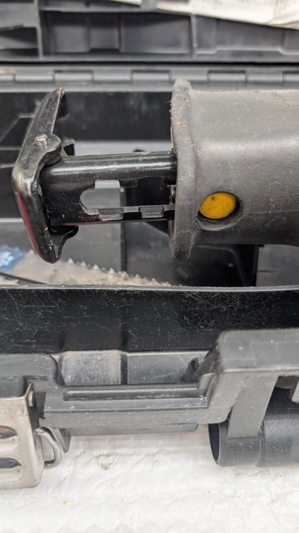 dewalt scie saw sabre va et vient electrique dw307m pret argent (4)