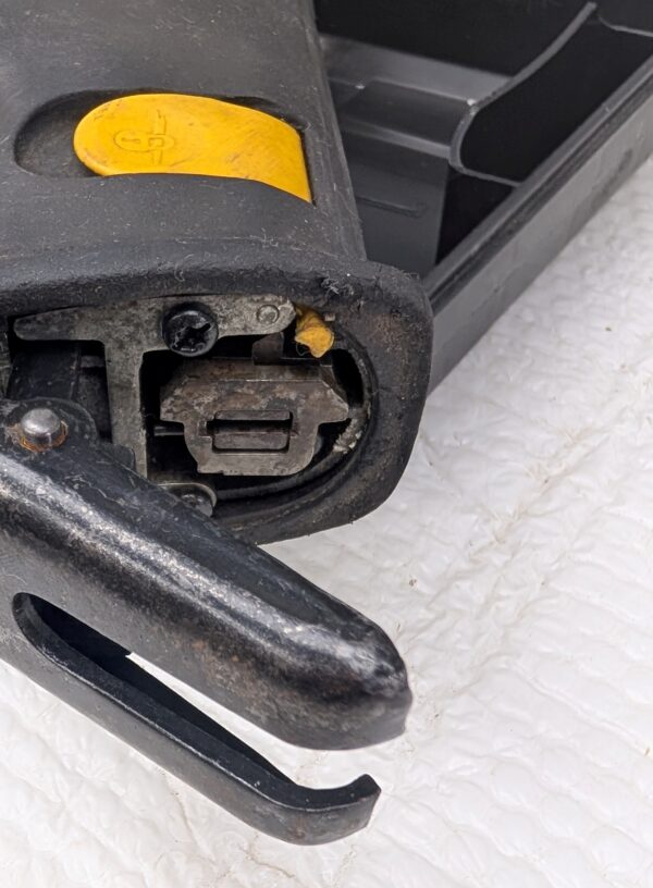 dewalt scie saw sabre va et vient electrique dw307m pret argent (5)