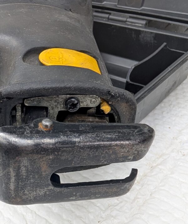 dewalt scie saw sabre va et vient electrique dw307m pret argent (6)