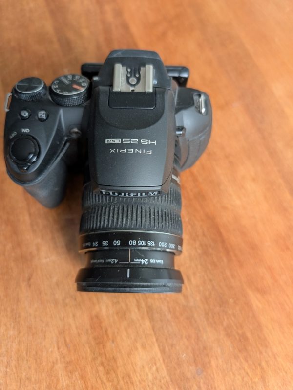 fujifilm finepix hs525exr appareil photo pret argent (18)