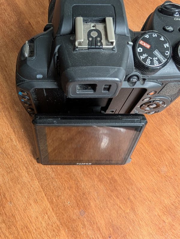 fujifilm finepix hs525exr appareil photo pret argent (21)