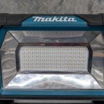 makita dml809 lumiere de chantier 14.4 18v double pret argent (12)