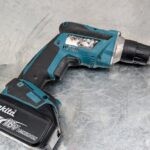 makita dry wall dfs452 brushless lxt 18v pret argent (1)