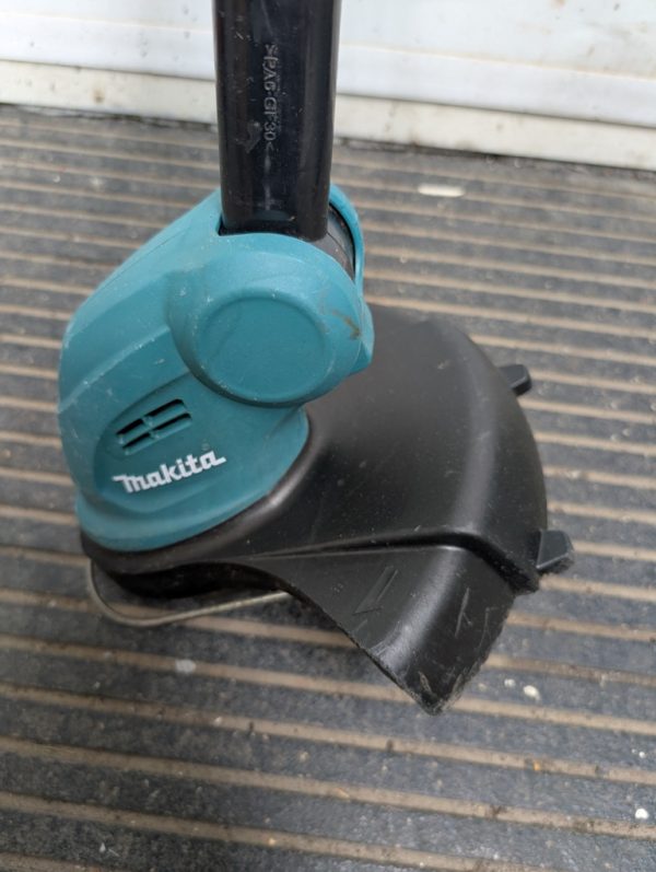 makita dur181 coupe bordure grass brushless pret argent (10)