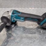 makita meuleuse d'angle dga504 lxt 18v brushless pret argent (1)