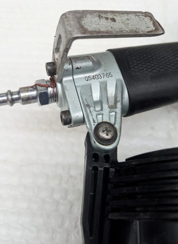 metabo hpt nv 45ab2 cloueuse toiture coil nailer pret argent (3)