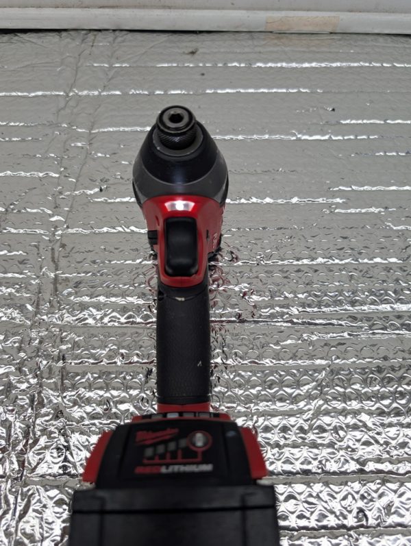 milwaukee 2753 20 fuel m18 impact driver ¼ 18v pret argent (5)
