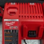 milwaukee batterie baterie 18v red lithium fuel 5amp 3amp pret argent (4)