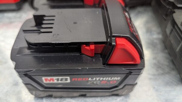 milwaukee batterie baterie 18v red lithium fuel 5amp 3amp pret argent (5)