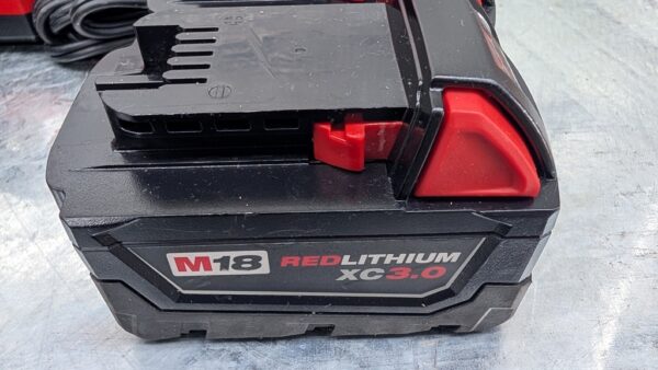 milwaukee batterie baterie 18v red lithium fuel 5amp 3amp pret argent (6)