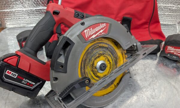 milwaukee fuel circular saw scie circulaire 7.25 inch 2732 20 m18 18v pret argent (1)