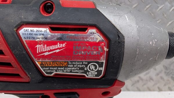 milwaukee fuel m18 impact drive 2656 20 pret argent (5)