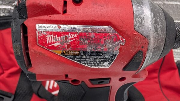 milwaukee impact driver visseuse 2853 20 fuel m18 20v cordless pret argent (9)