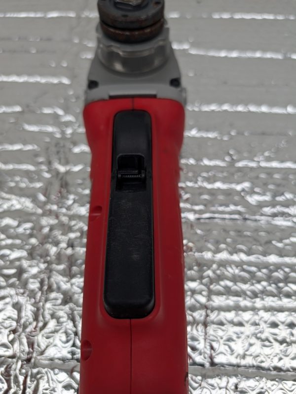 milwaukee m18 2680 20 grinder meuleuse d'angle fuel red 18v pret argent (6)
