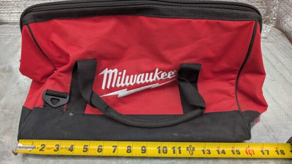 milwaukee sac bag 7x10 tools pret argent m18 red lithium fuel pret argent (1)