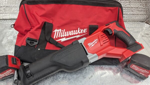 milwaukee sawzall va et vien cesar scie 2621 20 m18 fuel red lithium pret argent 18v (1)