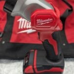 milwaukee worklight lampe travail 2735 20 18v m18 pret argent led (1)