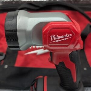 milwaukee worklight lampe travail 2735 20 18v m18 pret argent led (5)