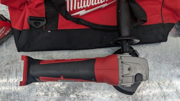 miwaukee grinder cut off meuleuse d'agle 2680 20 fuel m18 pret argent (2)
