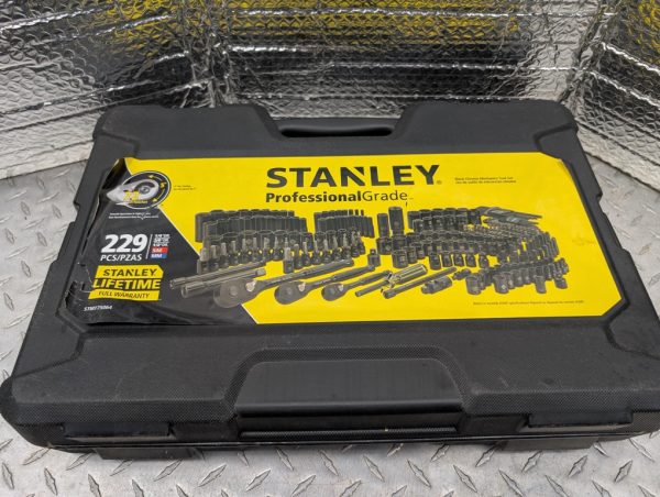 stanley coffre d'outils usage d'occasion 229 pieces pret d'argent (3)