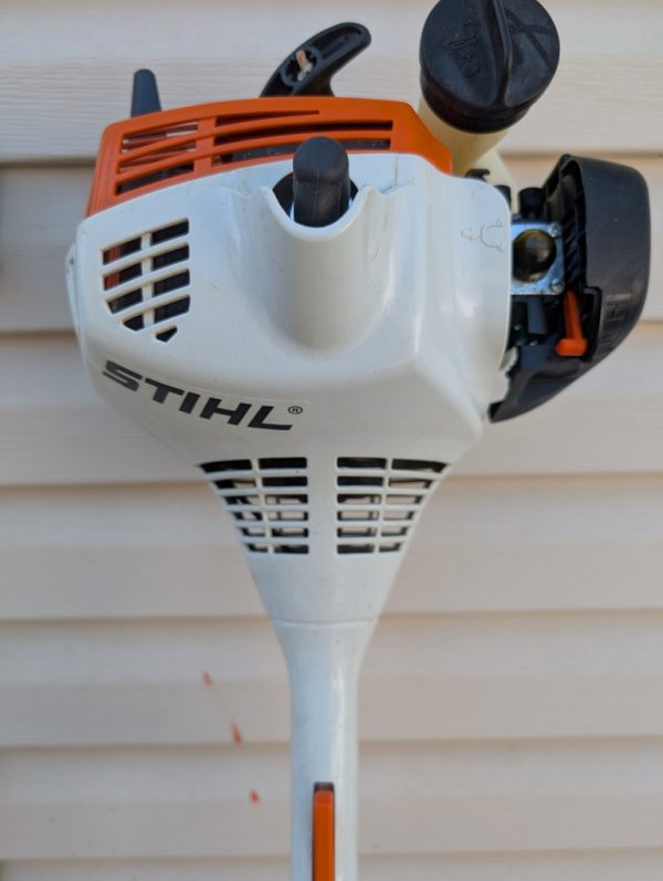 stihl coupe bordure usage d'occasion pret d'argent (3)